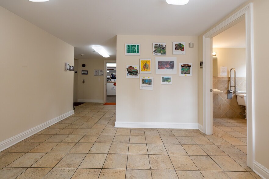 More Photos Of 27 Catoonah St, Ridgefield General Retail For Sale