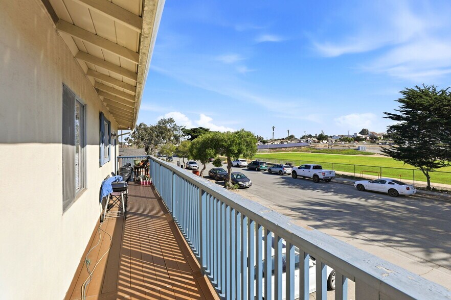 More Photos Of 3047 Zanetta Dr, Marina Apartments For Sale