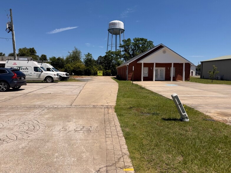 More Photos Of 130 Gralan Dr, Byron Office Residential For Sale