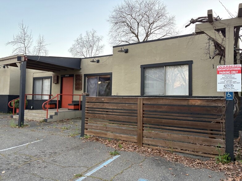 Primary Photo Of 19030 Railroad Ave, Sonoma General Retail For Lease