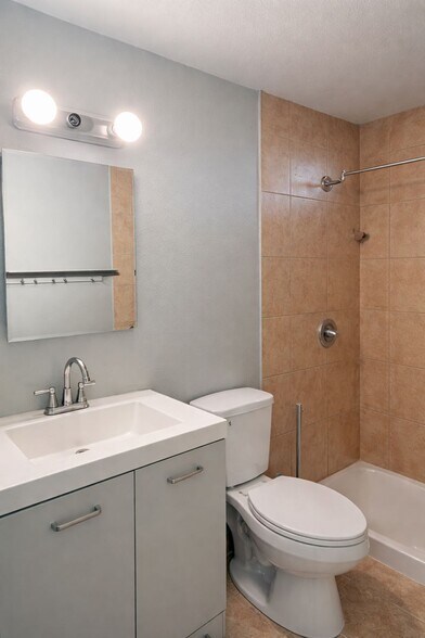 More Photos Of 6831 Juniper Ave, Fontana General Retail For Sale