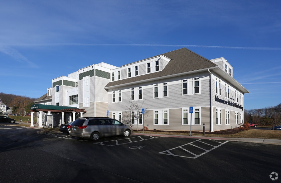 More Photos Of 67 Masonic Ave, Wallingford Office For Lease