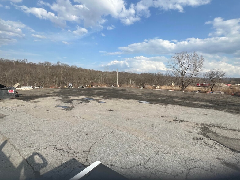 More Photos Of 2115 Albany Post Rd, Montrose Land For Lease