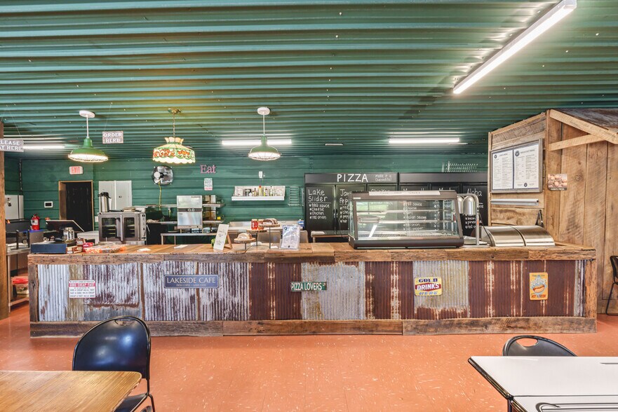 More Photos Of 112 Wilderness Rd, Mammoth Cave General Retail For Sale