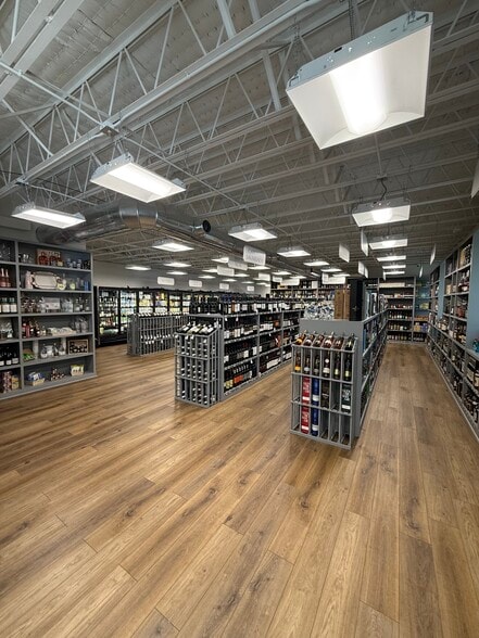 More Photos Of 1947 Wynnton Rd, Columbus Freestanding For Sale