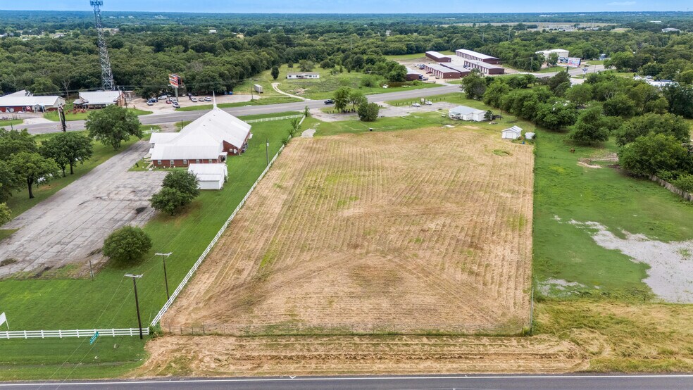 More Photos Of 3.0 Acres 276 W hwy, Quinlan Land For Sale