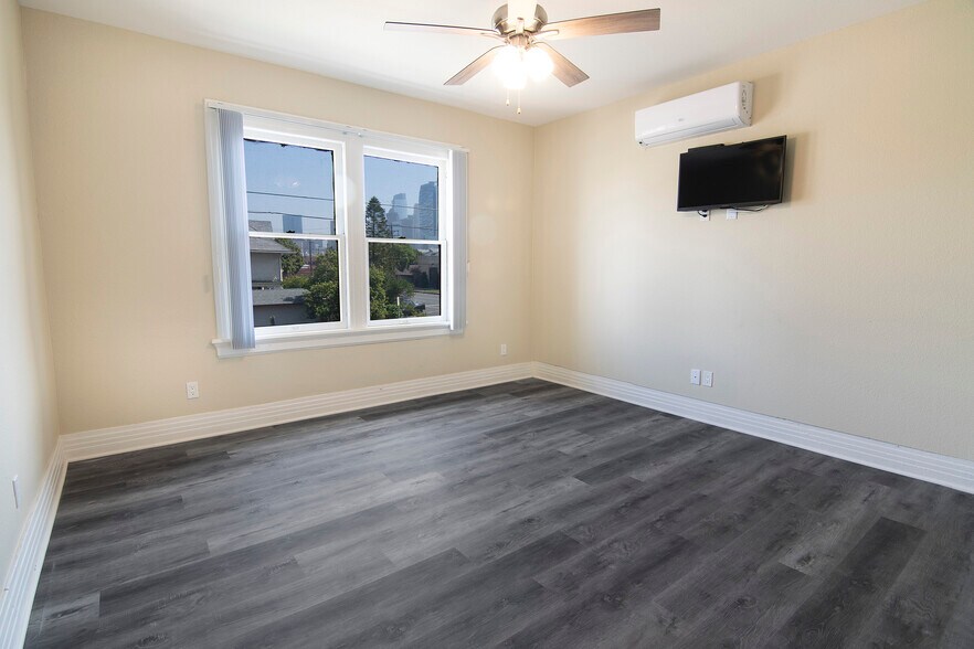 More Photos Of 1703 Toberman St, Los Angeles Apartments For Sale