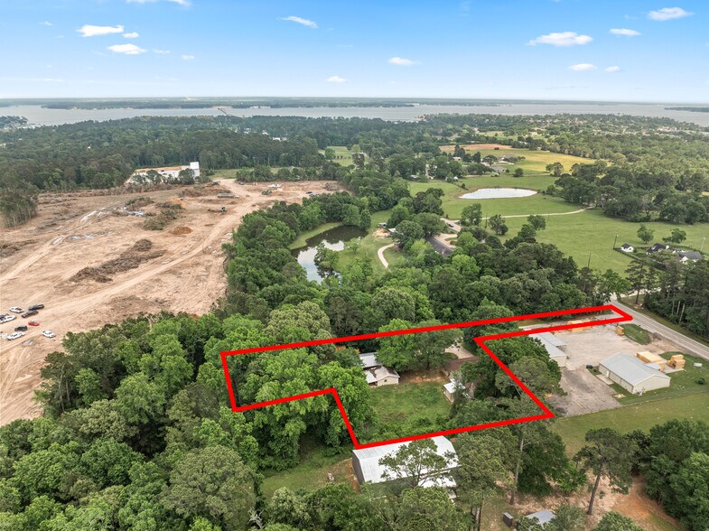 More Photos Of 18222 W FM 1097 Rd, Montgomery Flex For Lease