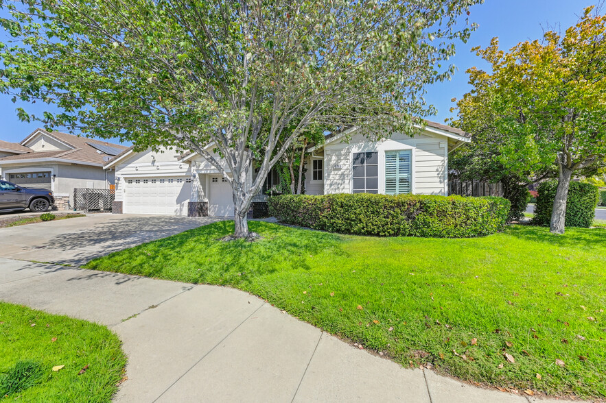 Primary Photo Of 6056 Big Bend Dr, Roseville Assisted Living For Sale