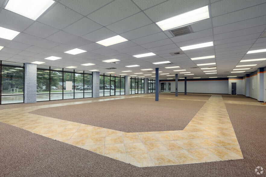 More Photos Of 25770 Interstate 45 North, Spring Storefront Retail Office For Sale