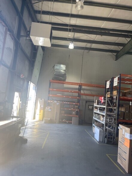 More Photos Of 2799 W Third St, Farmville Warehouse For Sale