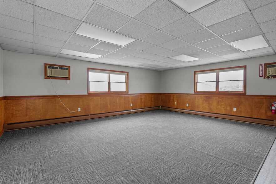 More Photos Of 65 Valley St, East Providence Office For Lease