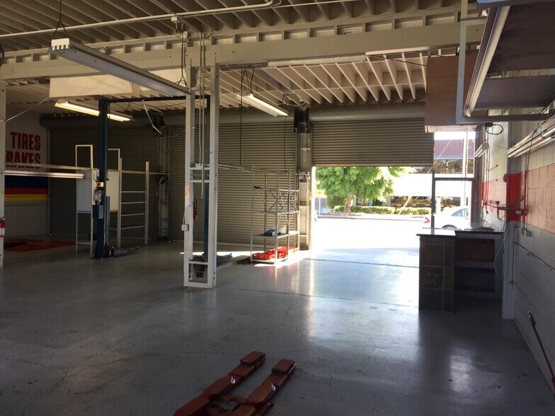 More Photos Of 1060 Old County Rd, Belmont Service For Lease