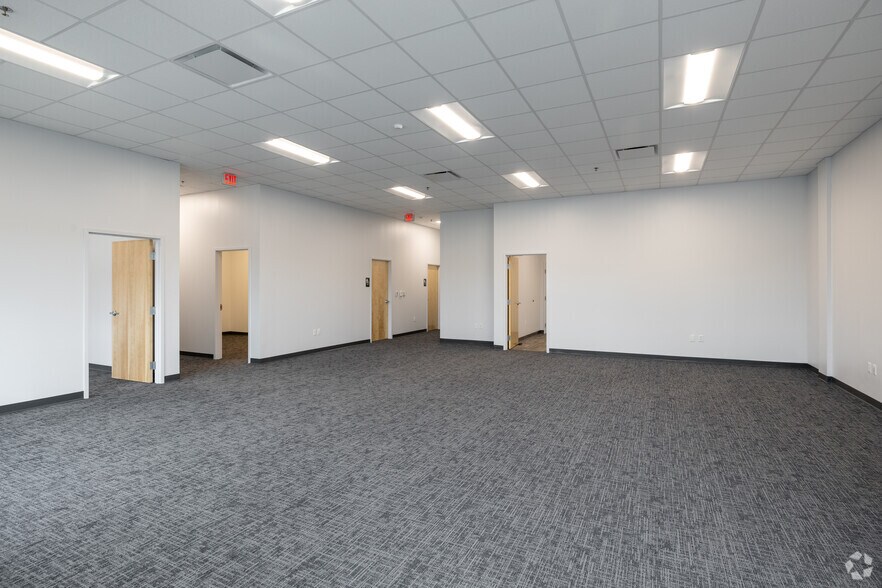 More Photos Of 4545 Portier Blvd, Orlando Unknown For Lease
