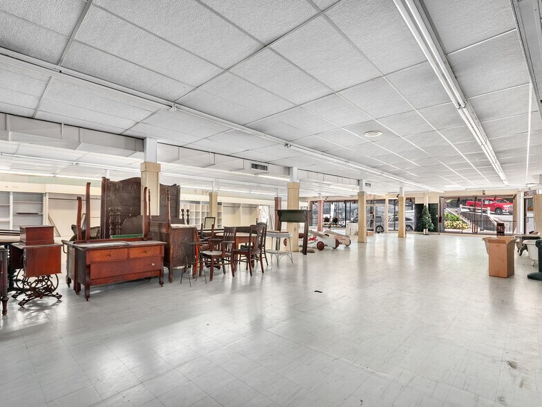 More Photos Of 505 Main St, Canton Storefront Retail Office For Sale