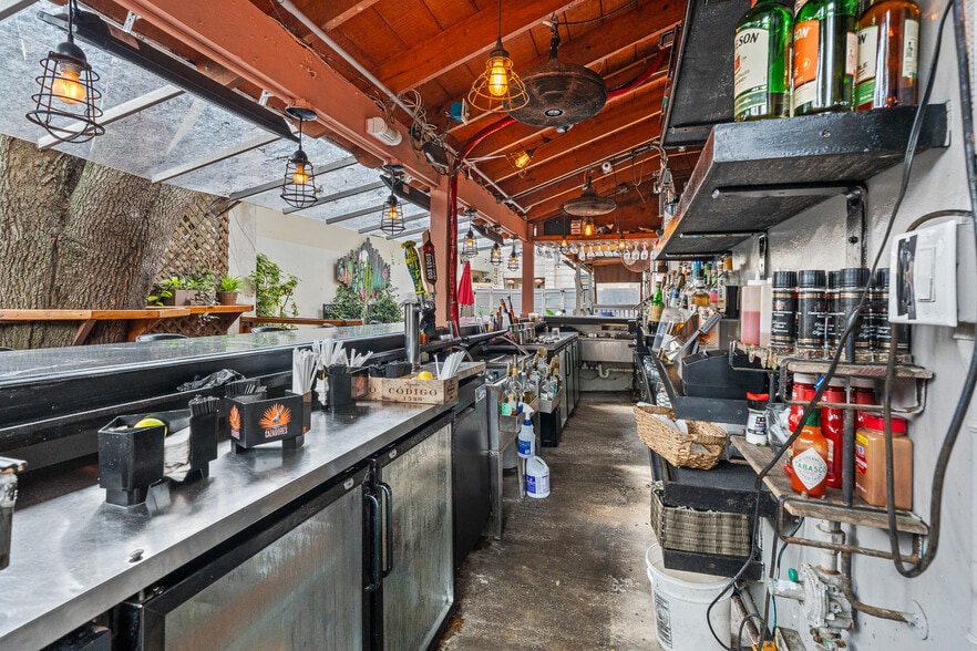 More Photos Of 22 Hypolita St, Saint Augustine Restaurant For Sale