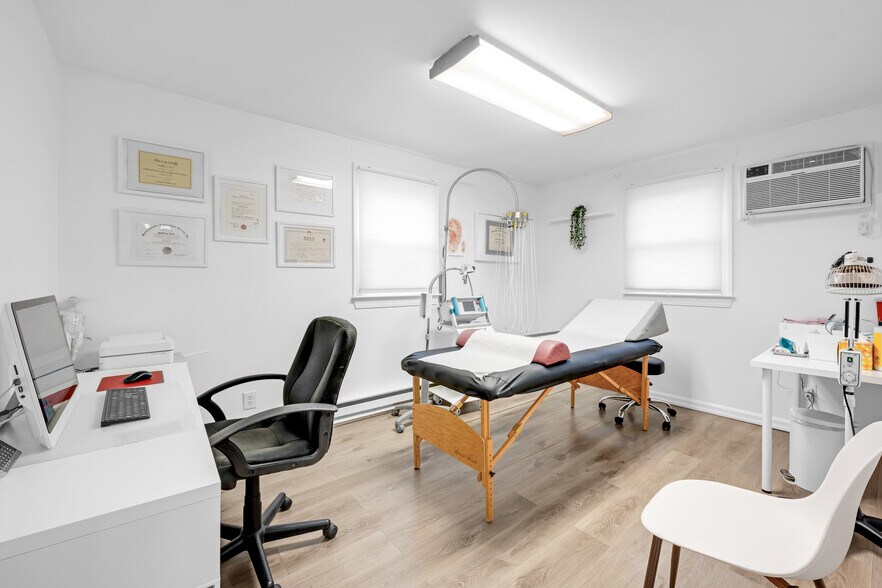More Photos Of 63 S Main St, Natick Medical For Sale
