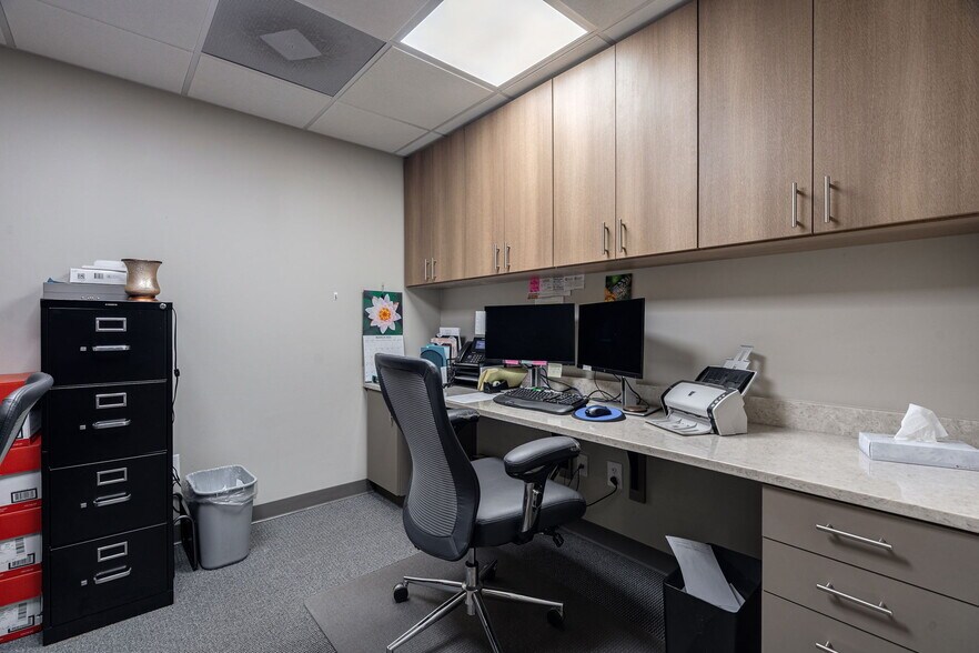 More Photos Of 195 King Ave, Athens Medical For Lease