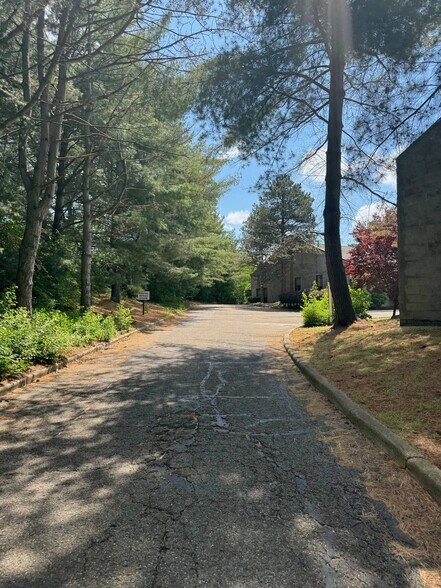 More Photos Of 70 W Streetsboro Rd, Hudson Self Storage For Lease