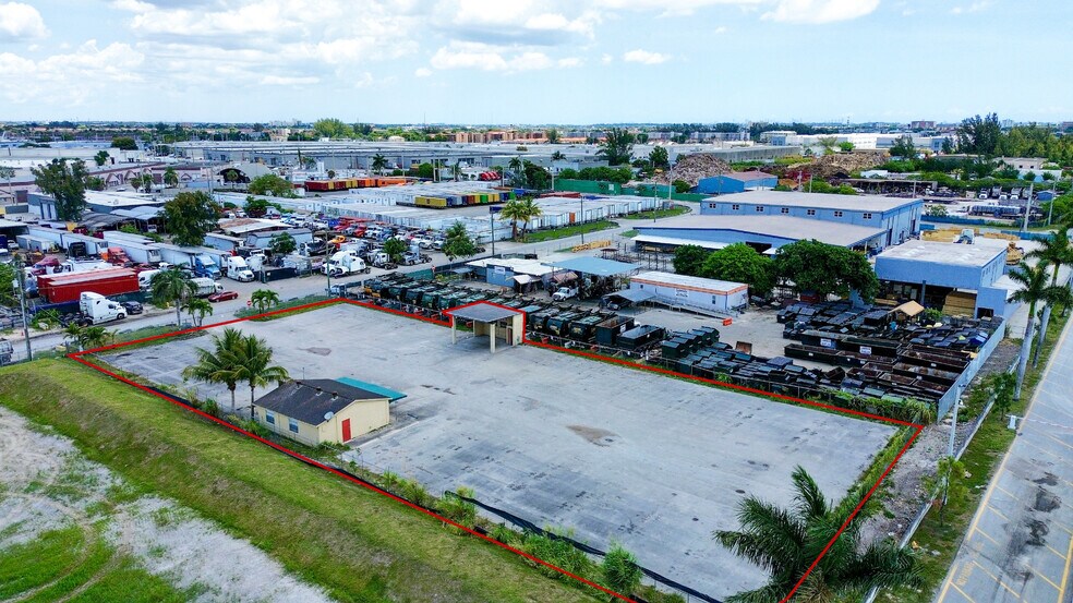 More Photos Of 9140 NW 96 St, Medley Land For Lease