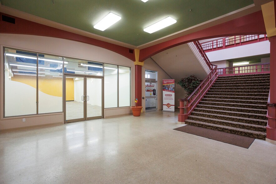 More Photos Of 4807 50 Ave, Red Deer General Retail For Lease