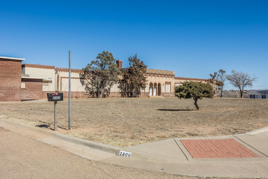 More Photos Of 2800 NW 9th St, Amarillo Schools For Sale