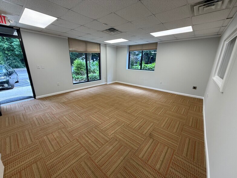 More Photos Of 130 Allen Rd, Sandy Springs Office For Lease