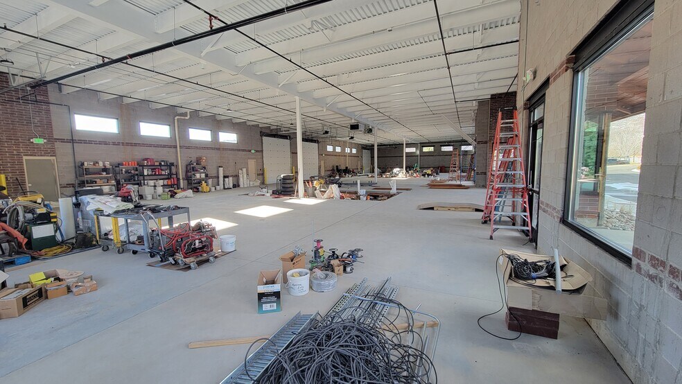 More Photos Of 7871 Shaffer Pky, Littleton Warehouse For Sale