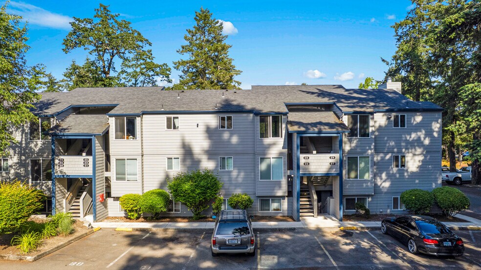 More Photos Of 12425 SE River Rd, Milwaukie Apartments For Sale
