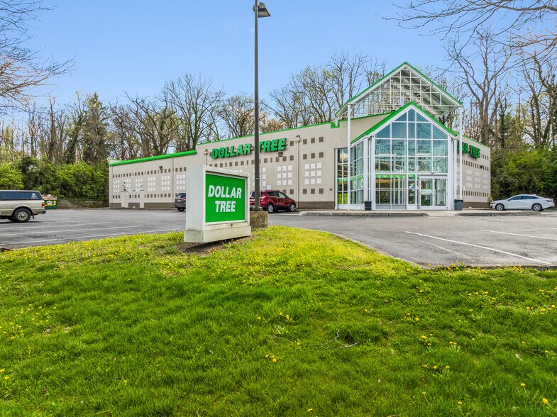 Primary Photo Of 7541 N Main St, Dayton Drugstore For Sale