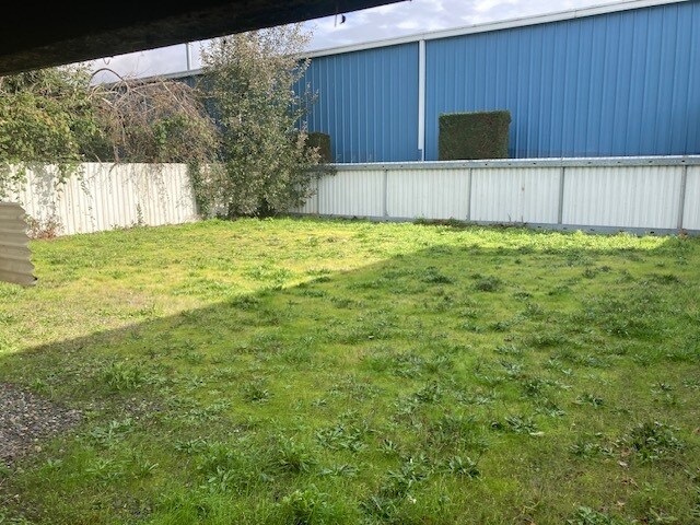 More Photos Of 1801 E 4th St, Vancouver Service For Sale