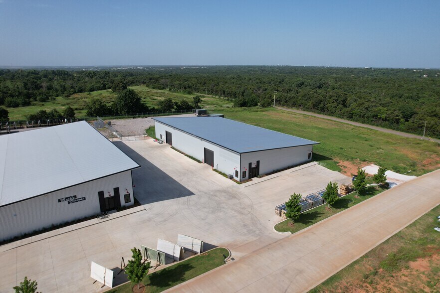 More Photos Of 1577 Freedom Market Pl, Edmond Warehouse For Sale