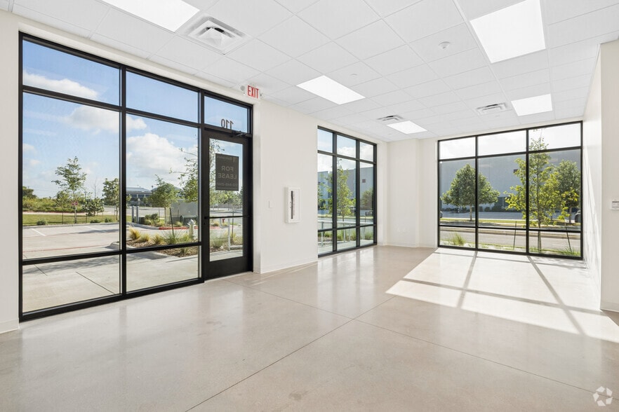 More Photos Of 19150 Marketplace Ave, Kyle Manufacturing For Lease