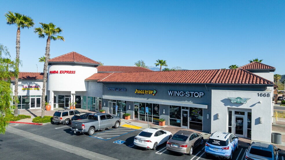 More Photos Of 1634-1650 Highland Springs Ave, Beaumont Unknown For Lease