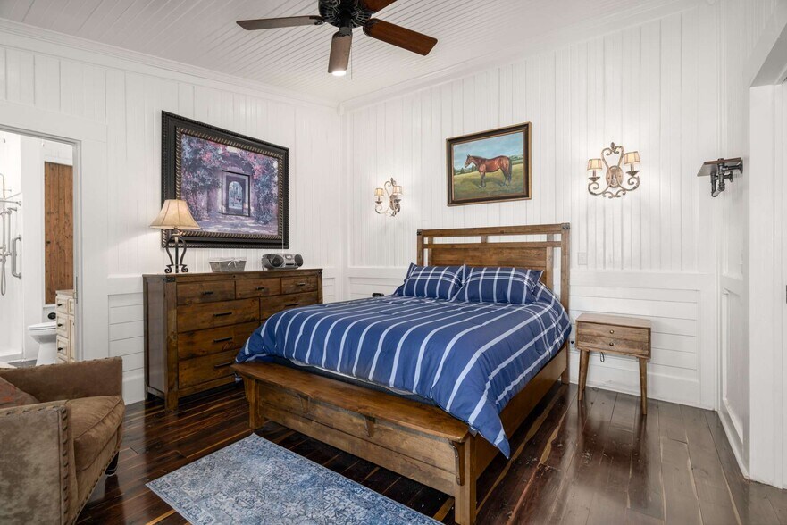 More Photos Of , Lewisburg Specialty For Sale