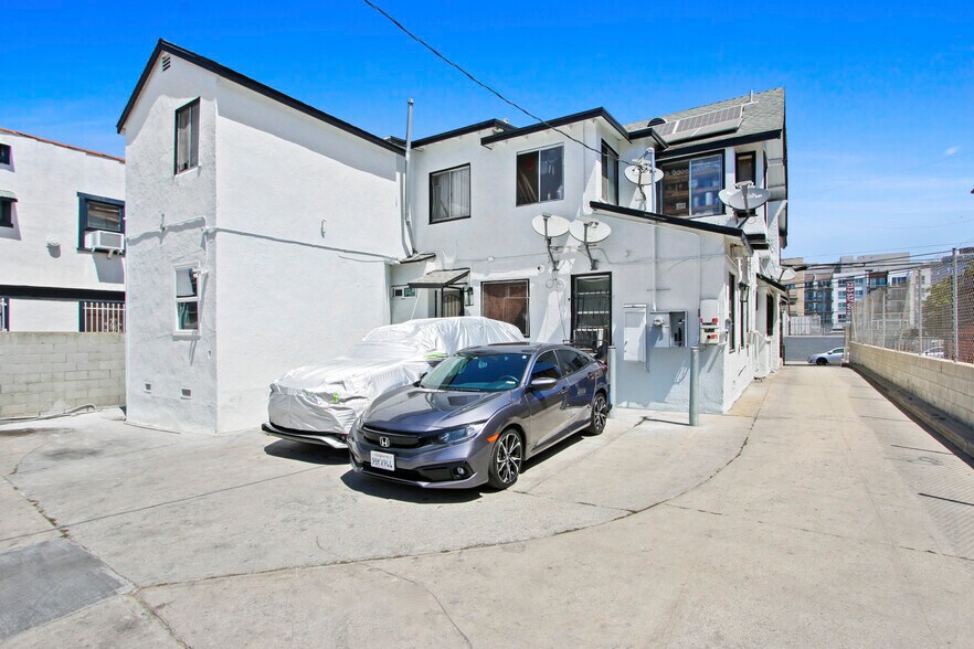 More Photos Of 2694 James M Wood Blvd, Los Angeles Apartments For Sale