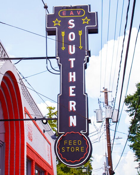 More Photos Of 1245 Glenwood Ave SE, Atlanta Bar For Lease