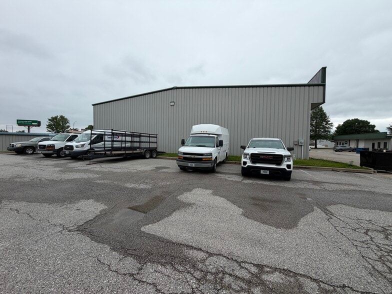 More Photos Of 6601 Royal St, Pleasant Valley Unknown For Lease
