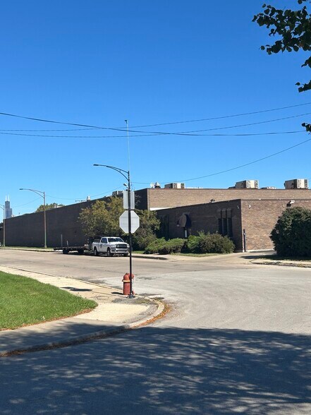 Primary Photo Of 4141 S Peoria St, Chicago Manufacturing For Sale