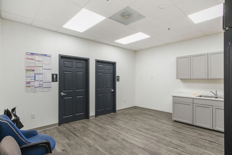 More Photos Of 1982 Crows Landing rd, Modesto Industrial For Sale