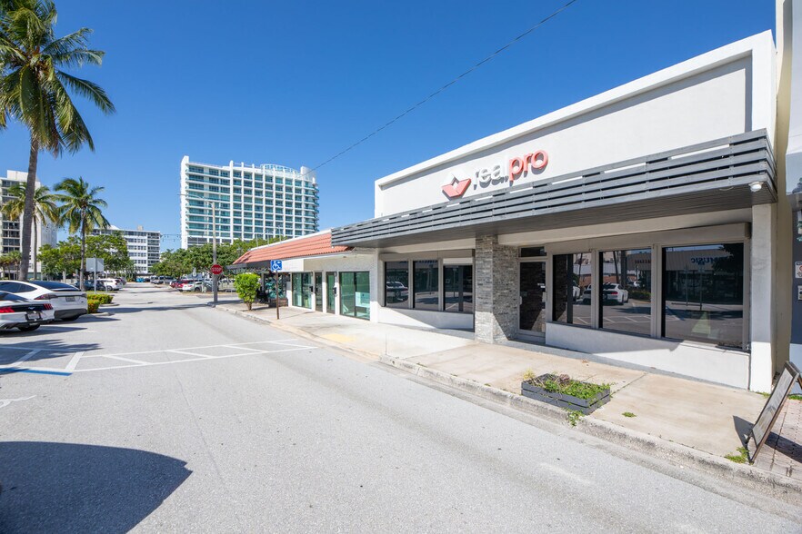 More Photos Of 3309 NE 33rd St, Fort Lauderdale General Retail For Lease