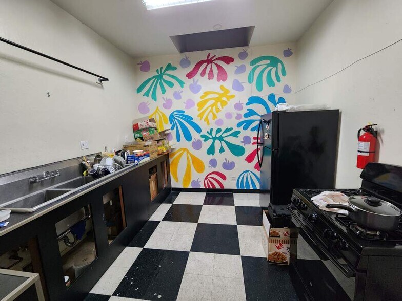 More Photos Of 2319 Santa Clara Ave, Alameda Storefront Retail Office For Lease