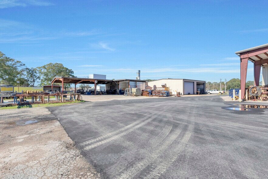 More Photos Of 200-251 Rousseau Rd rd, Youngsville Warehouse For Sale
