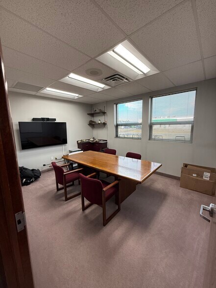 More Photos Of 1309 Duff Dr, Fort Collins Warehouse For Sale