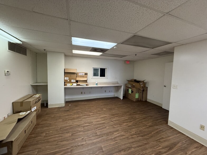 More Photos Of 920 Eha St, Wailuku Warehouse For Lease