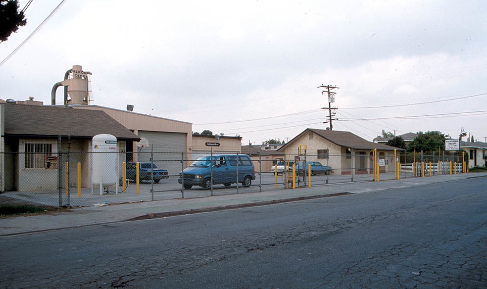 Primary Photo Of 533 & 541 E Pine St, Compton Warehouse For Sale