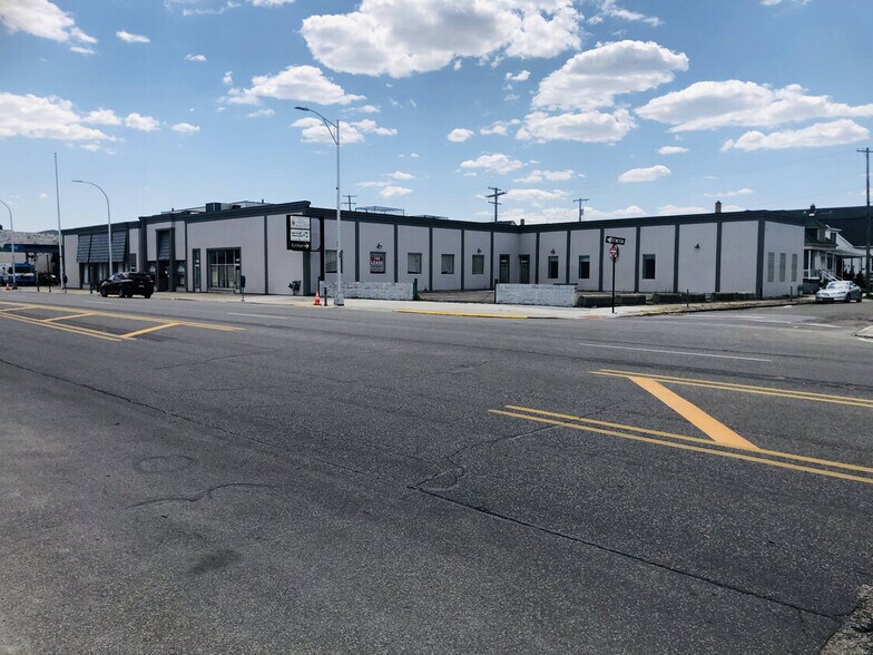 More Photos Of 12101 Joseph Campau St, Hamtramck Storefront Retail Office For Lease