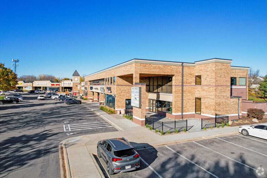 More Photos Of 13700-13768 N 83rd Ave, Maple Grove Freestanding For Lease