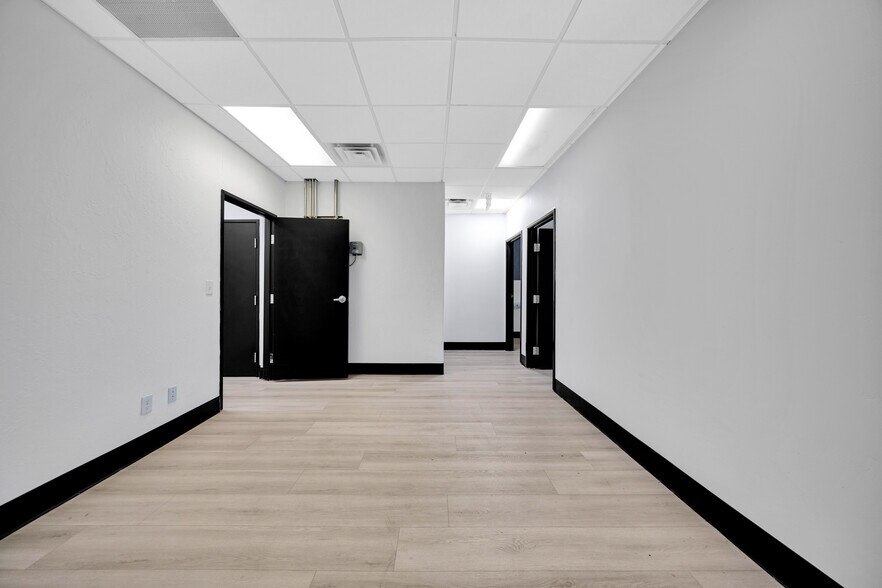 More Photos Of 4045 E Union Hills Dr, Phoenix Medical For Lease