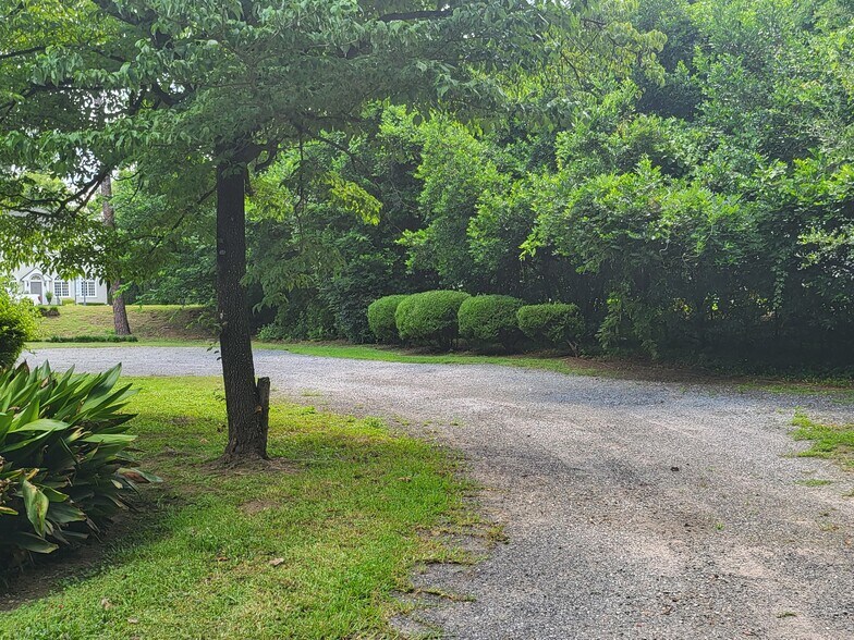 More Photos Of 1305 Dawson Rd, Albany Storefront Retail Office For Sale